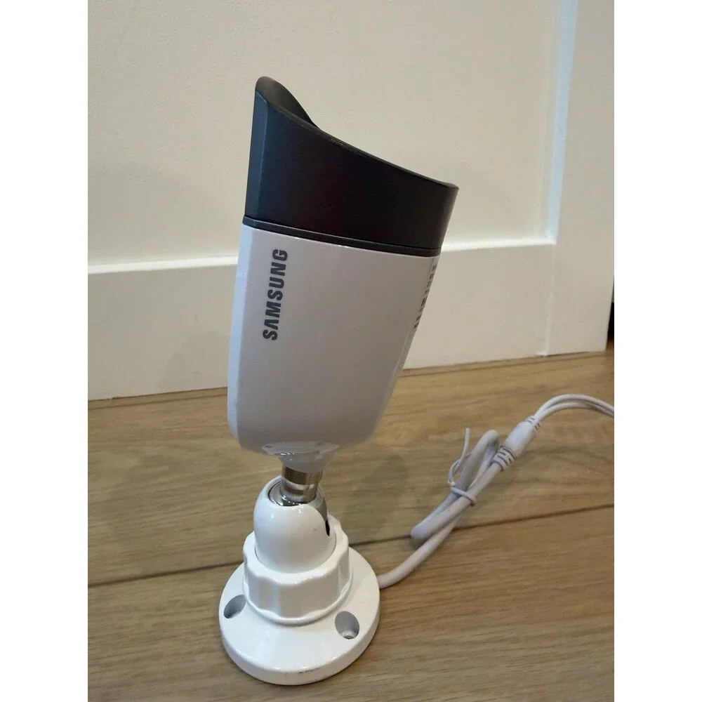 Samsung SDC-7340BCN Digital Color Video Surveillance Camera Night-vision CCTV